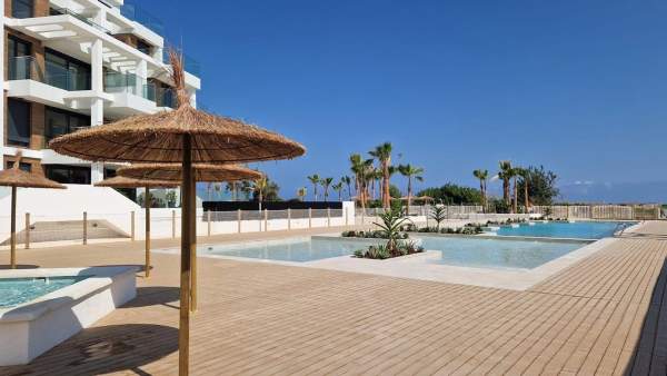 MEDITERRANE HUISVESTING OP ENKELE METER VAN DE ZEE-2