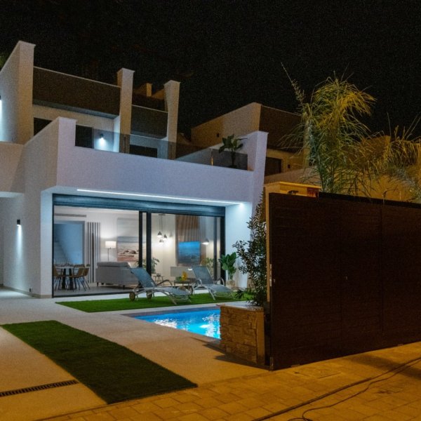 NIEUWBOUW HERENHUIZEN IN SANTIAGO DE LA RIBERA-31
