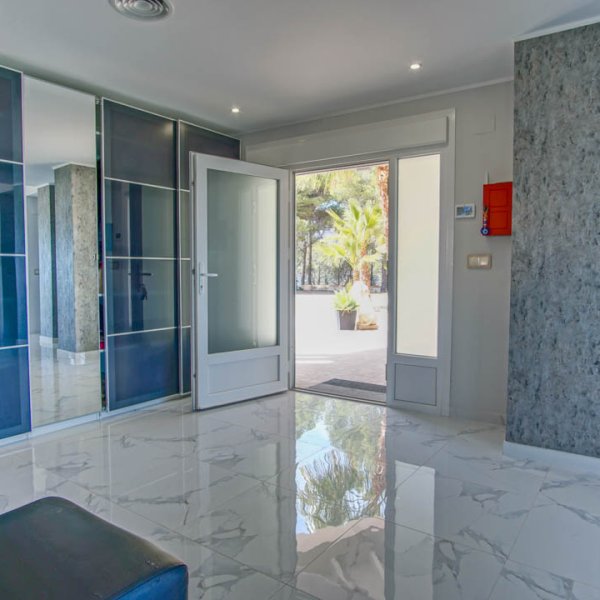 Villa in La Nucia-25