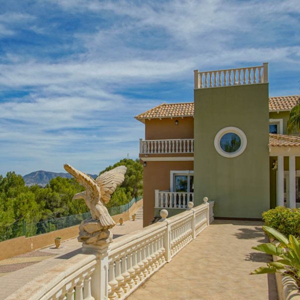 Villa in La Nucia-13