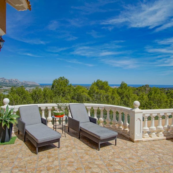 Villa in La Nucia-14