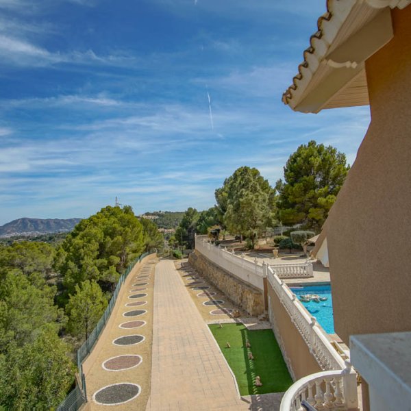 Villa in La Nucia-19