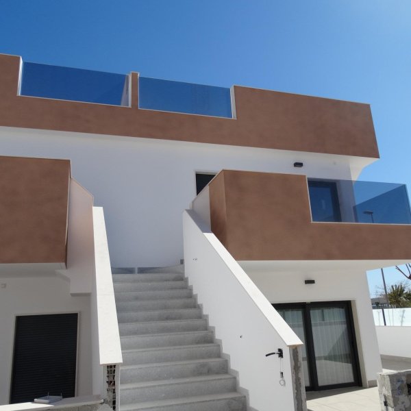 Nieuwbouwnieuwe bungalows met solarium of tuin in Pilar de la Horadada-5