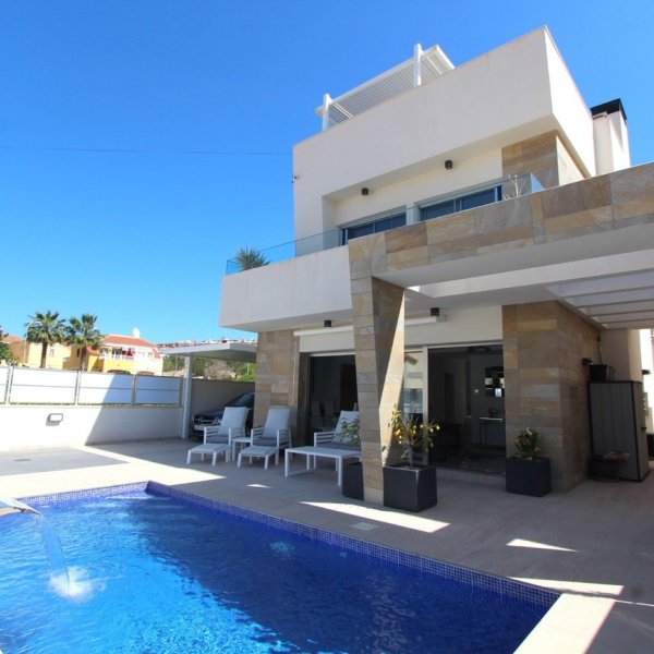 Villa in Villamartin-1