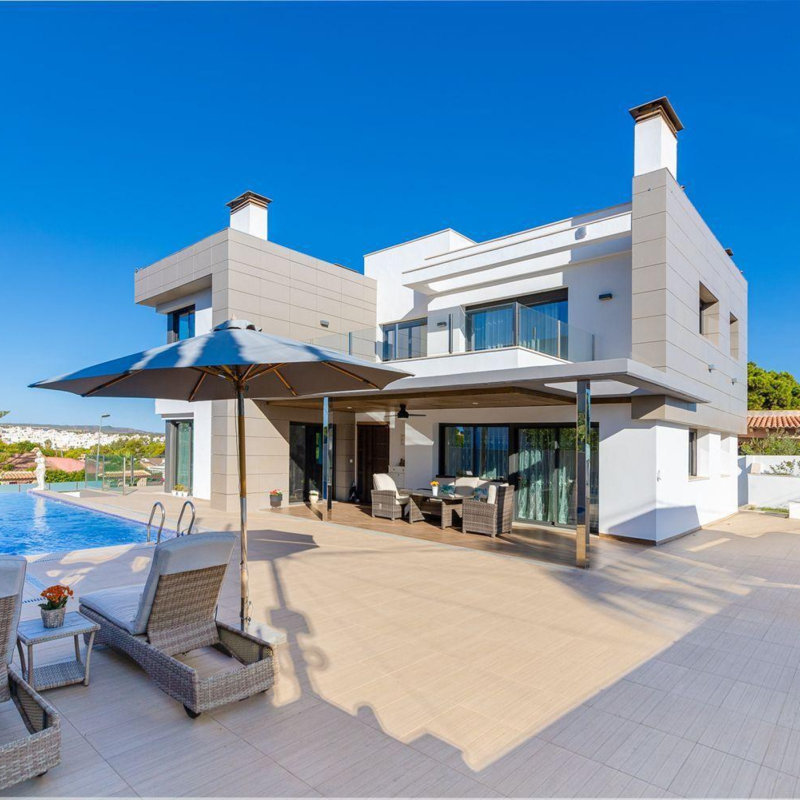 Villa in Torrevieja-3
