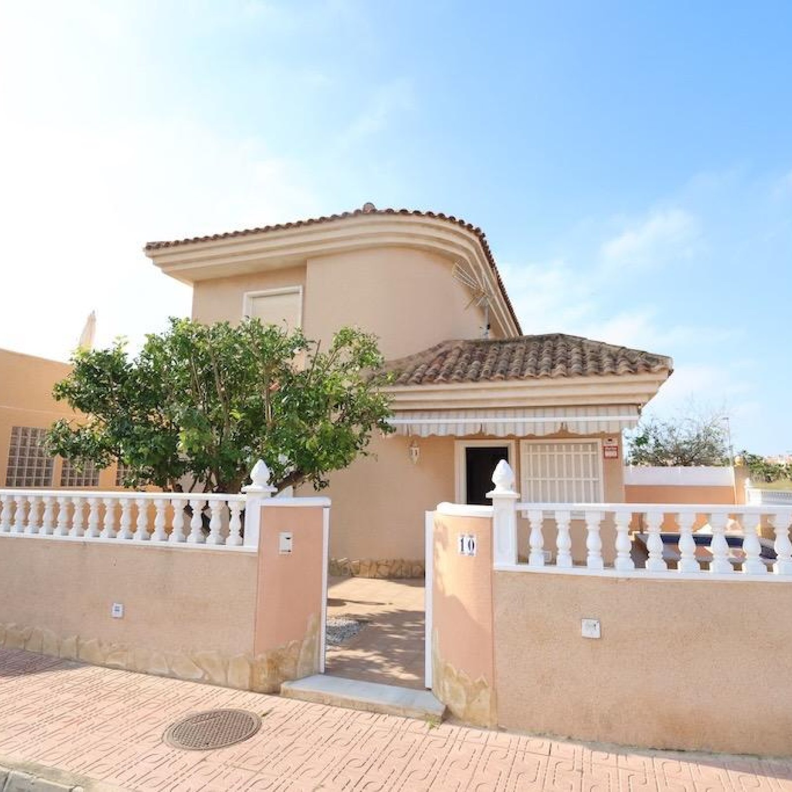 Villa in Torrevieja-2