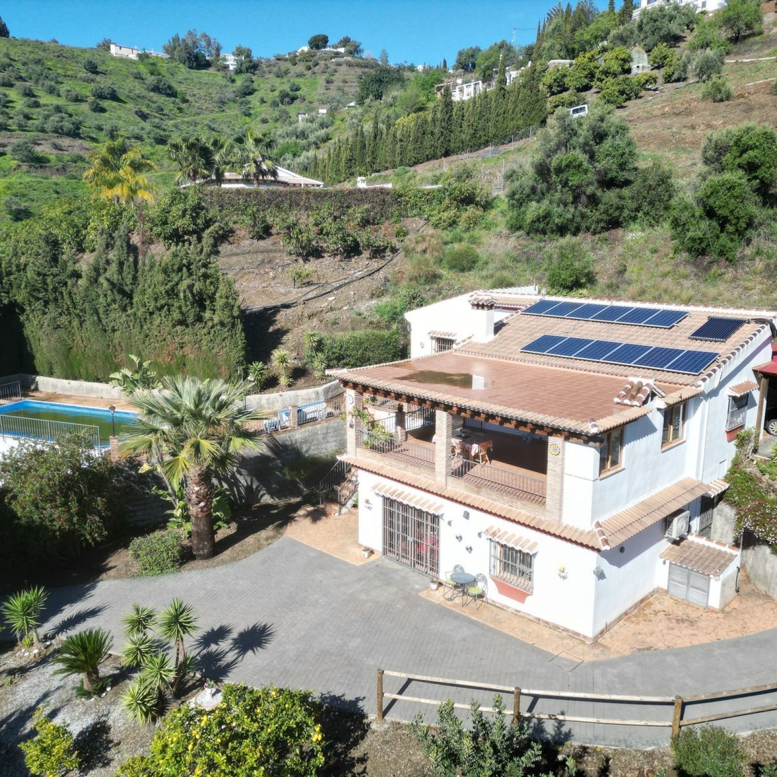 Villa in Cómpeta-2
