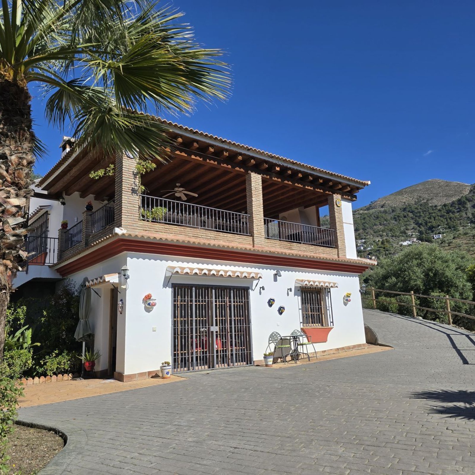 Villa in Cómpeta-3