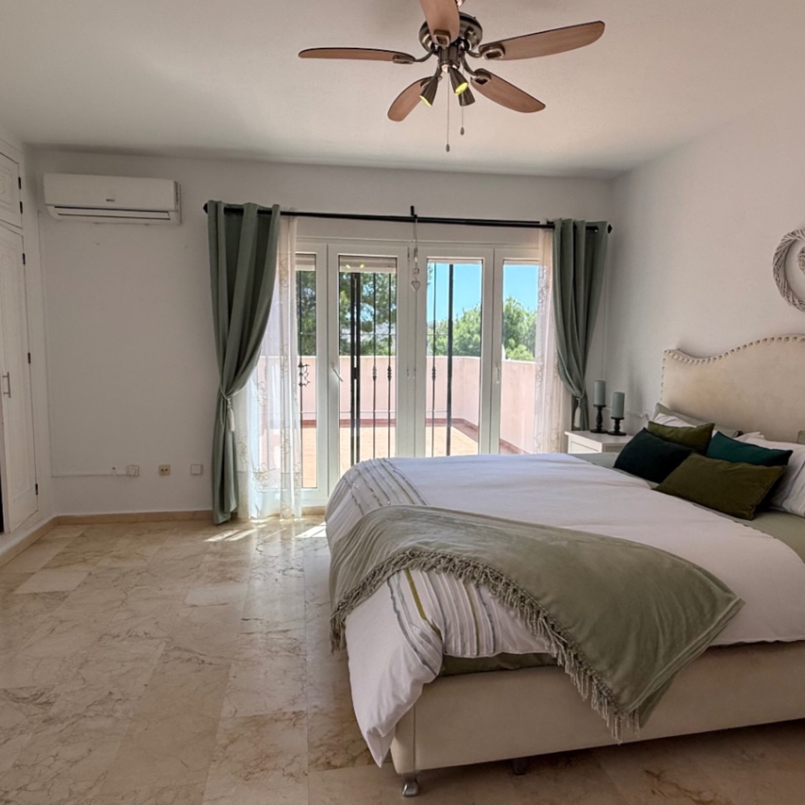 Villa in Orihuela Costa-23