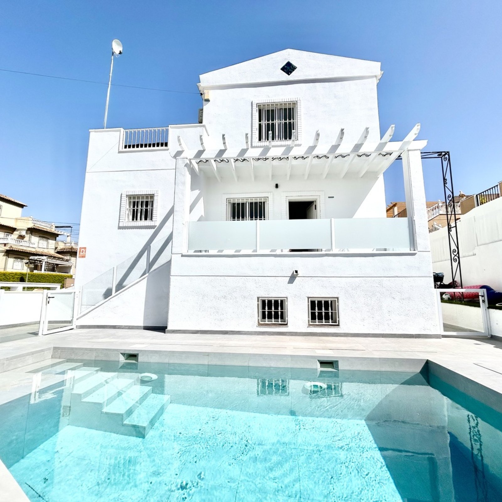 Villa in Villamartin-1