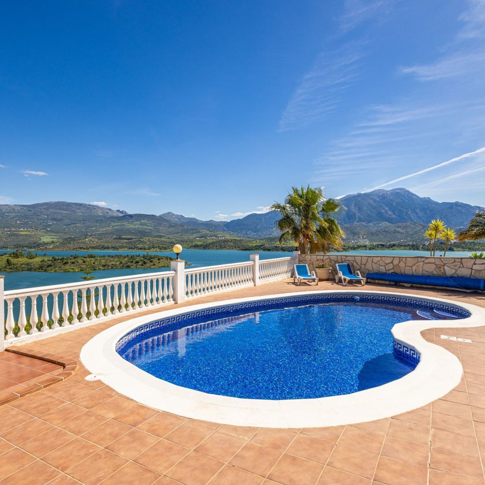Villa in La Viñuela-10