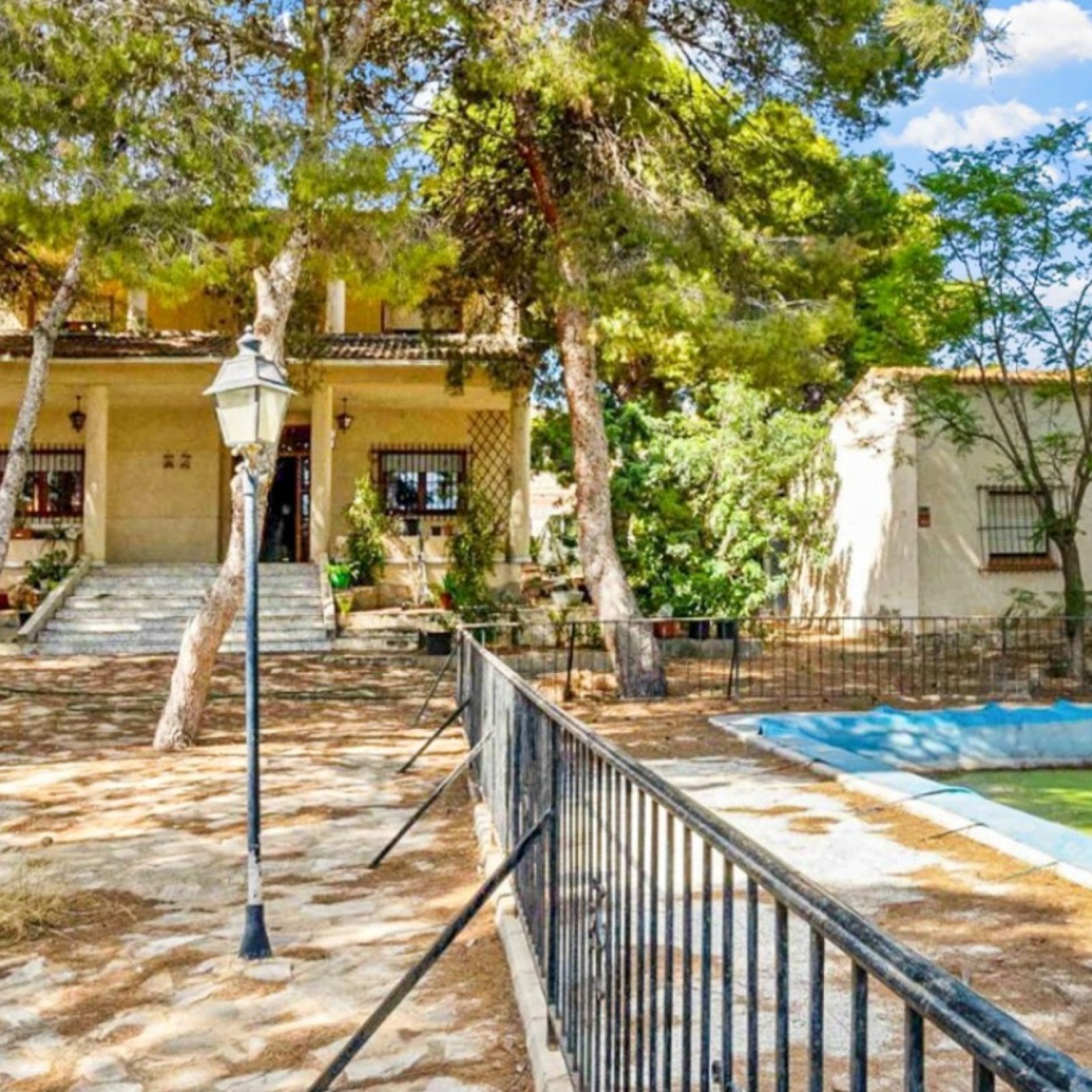 Villa in Torrevieja-1