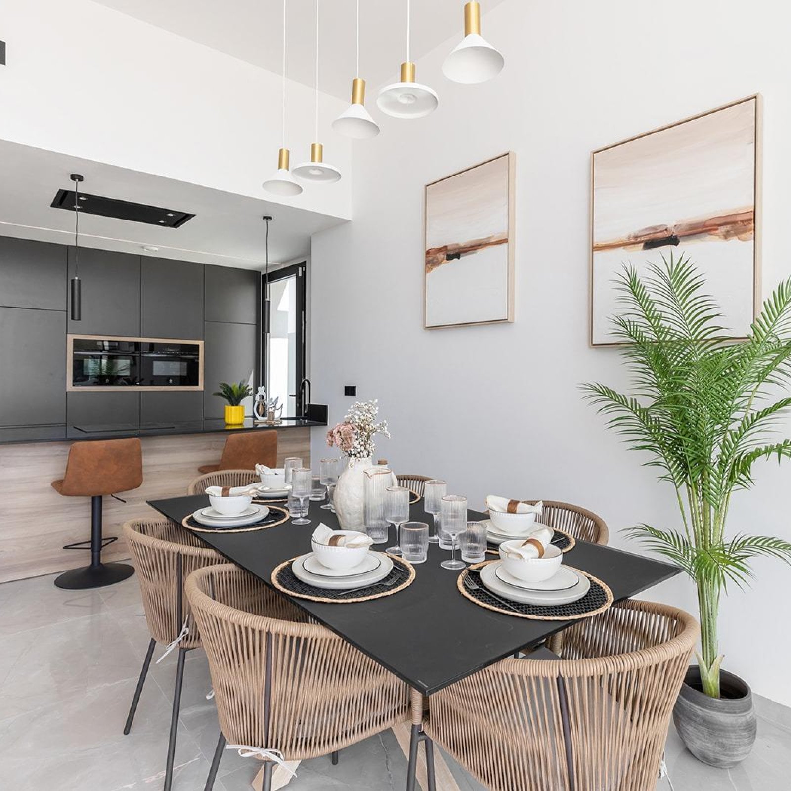 Nieuwbouw gelijkvloerse villa's met privé zwembad in Torrevieja-21