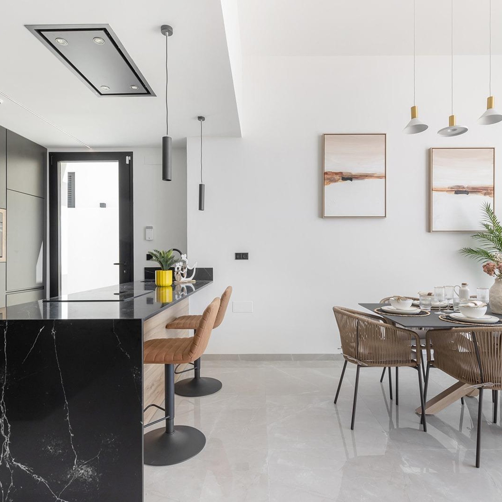Nieuwbouw gelijkvloerse villa's met privé zwembad in Torrevieja-29