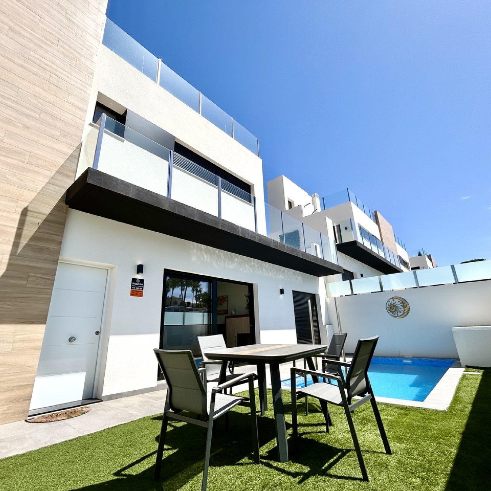 Villa in Villamartin-1