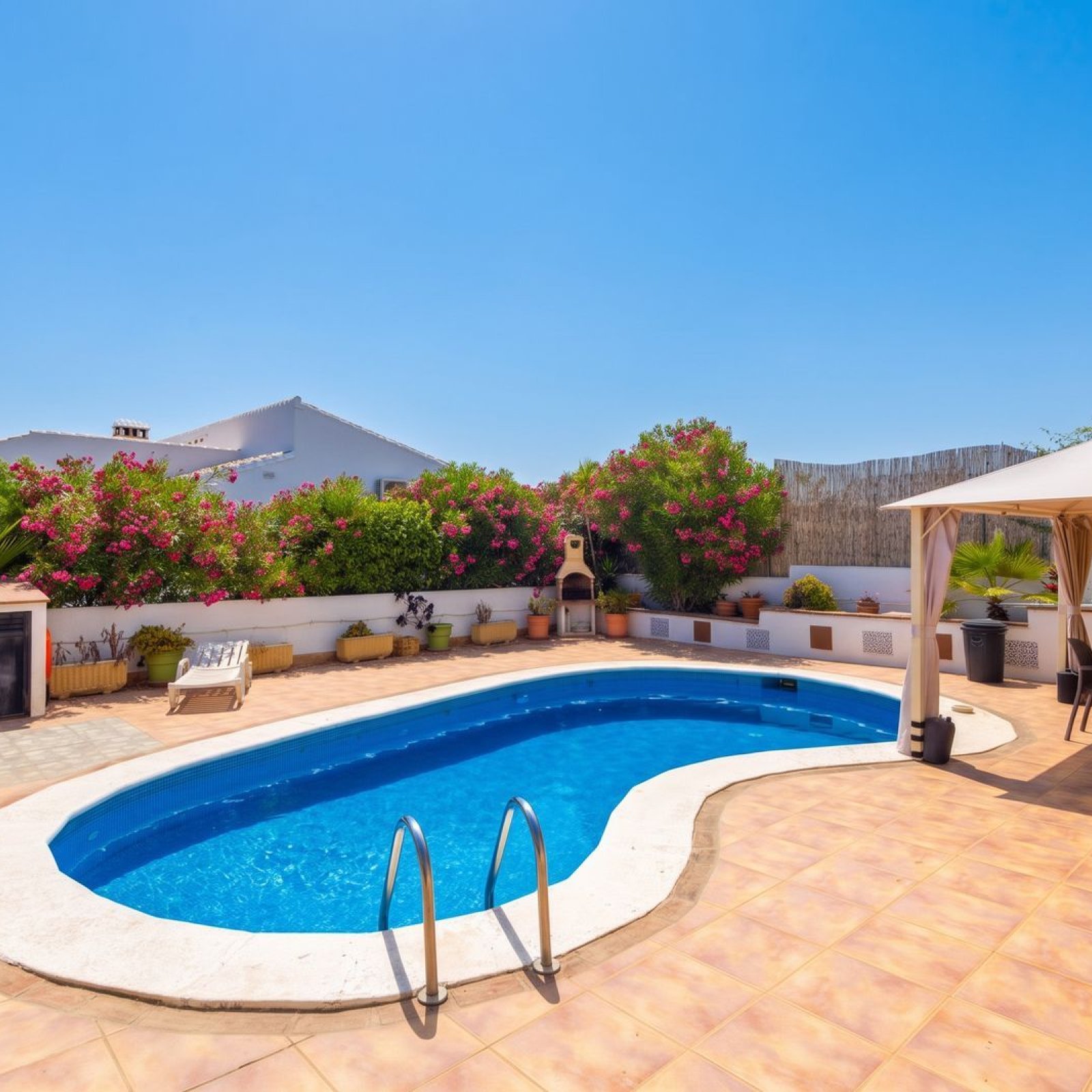 Villa in Alcaucín-1