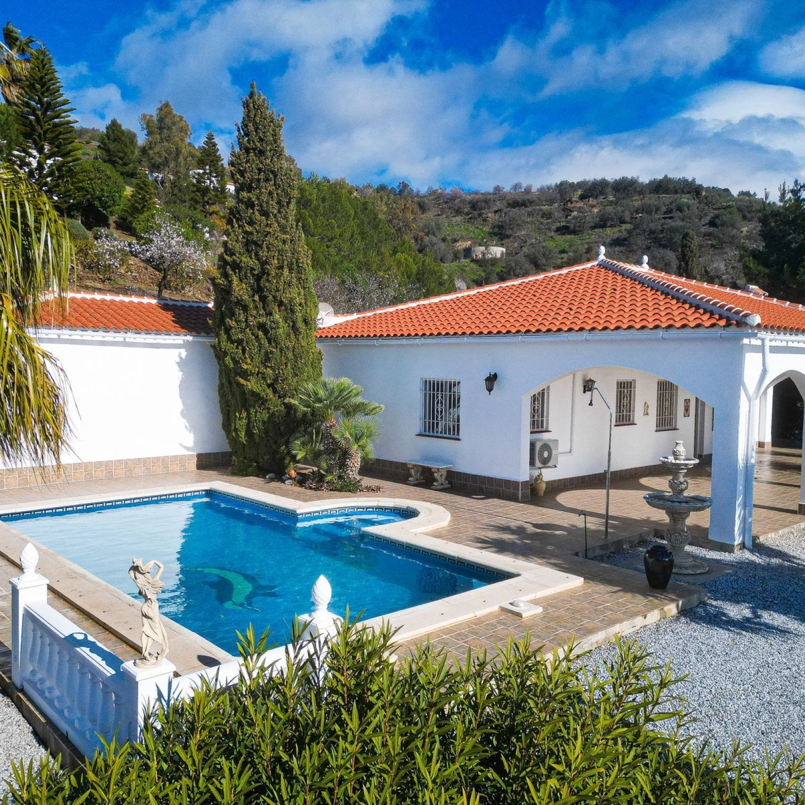 Villa in Arenas-2