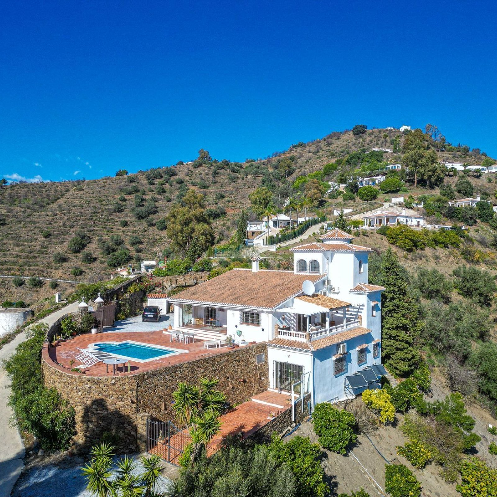Villa in Sayalonga-64
