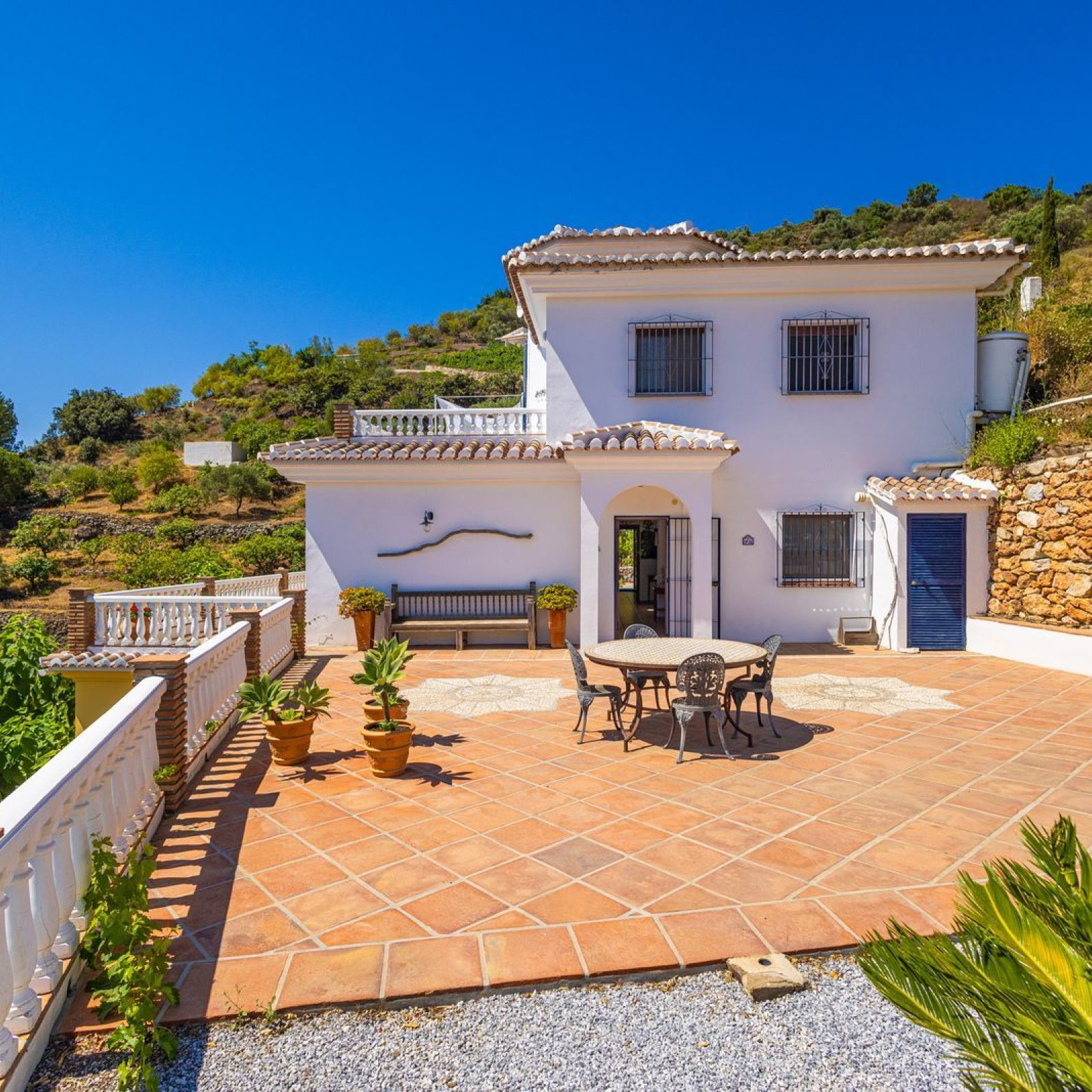 Villa in Cómpeta-11