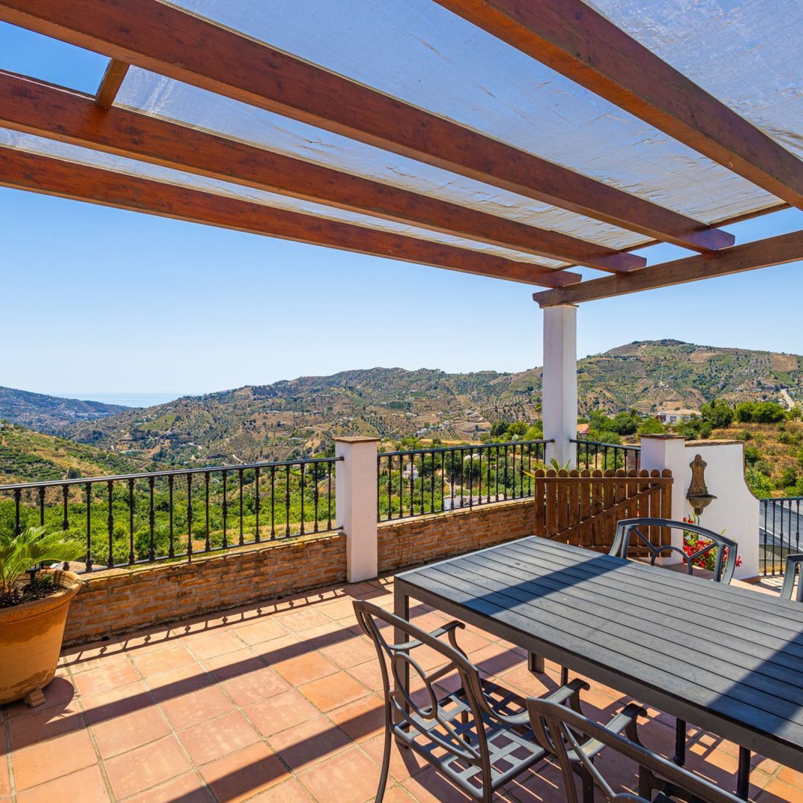 Villa in Canillas de Albaida-23