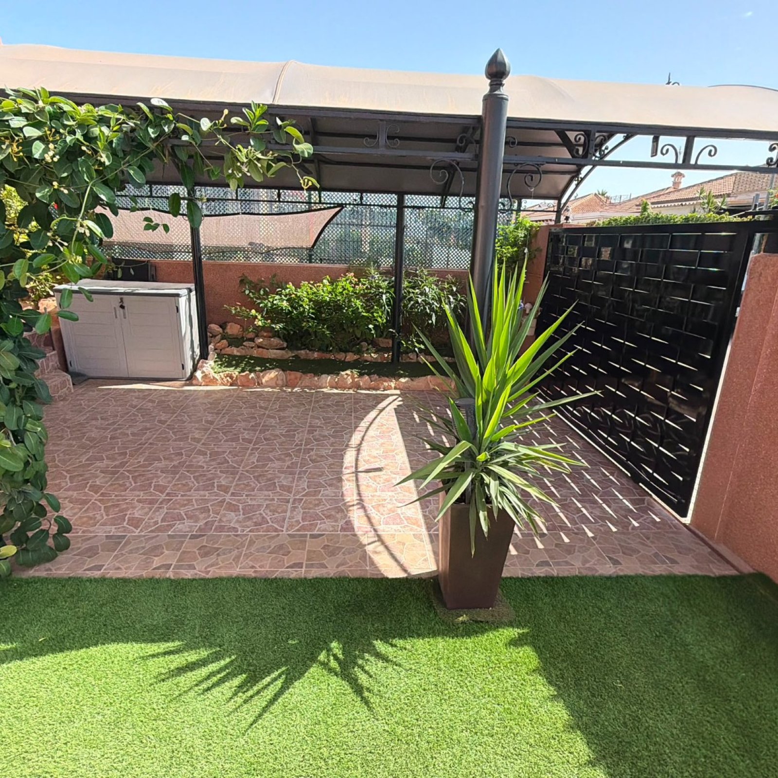 Villa in Los Montesinos-2