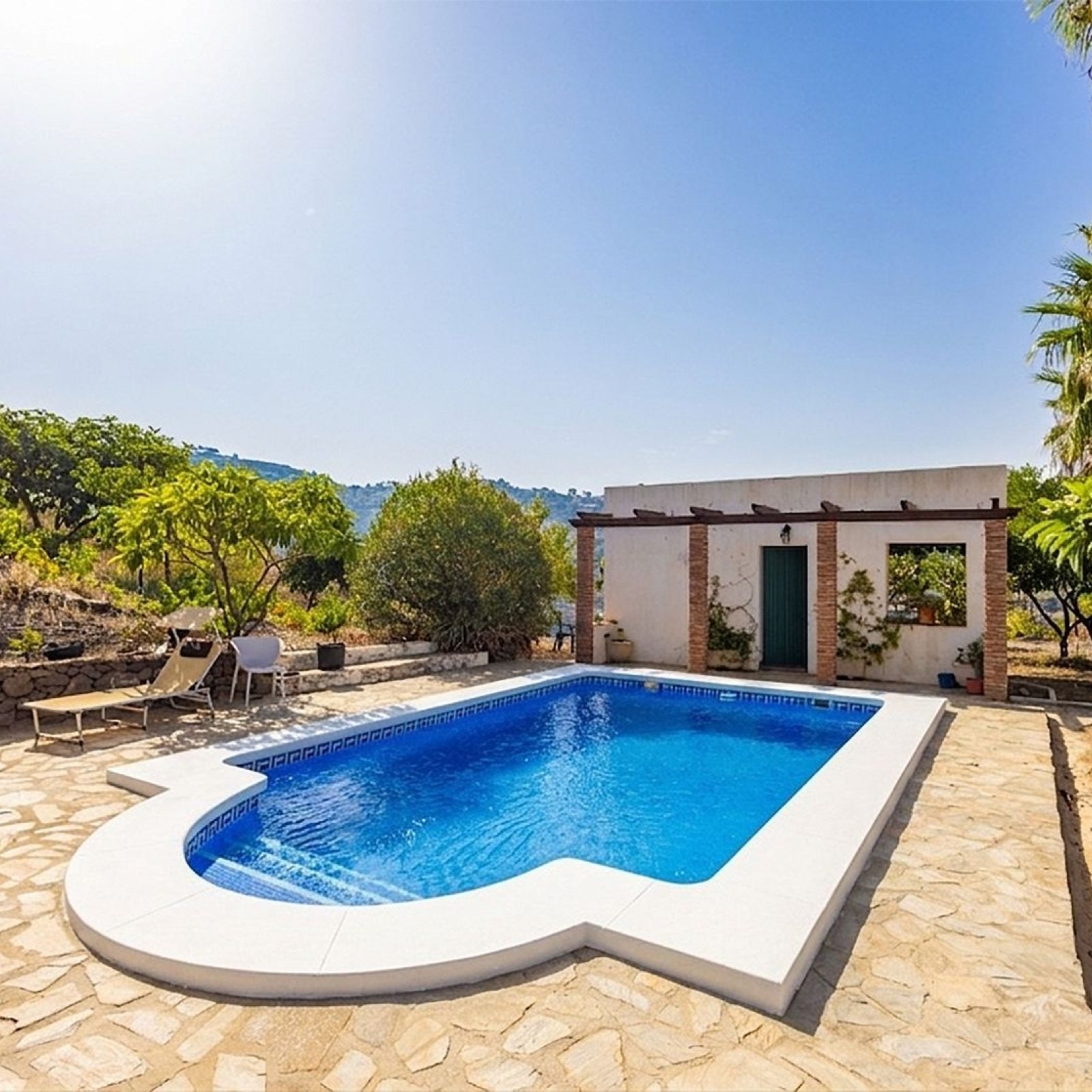 Villa in Sayalonga-7