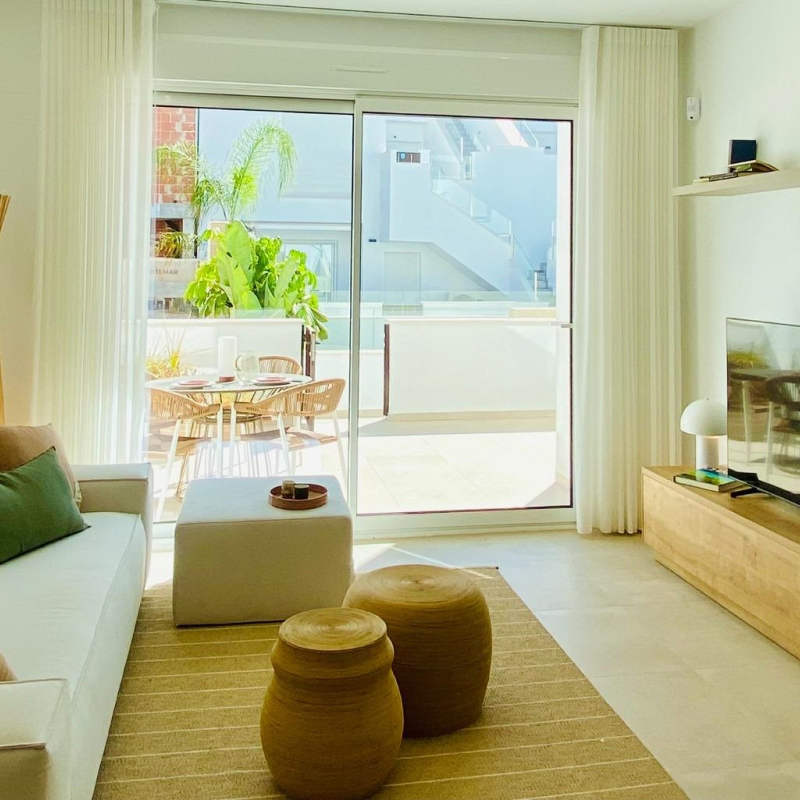 Nieuwbouw Bungalows in Pilar de la Horadada dichtbij het strand en het stadscentrum-11