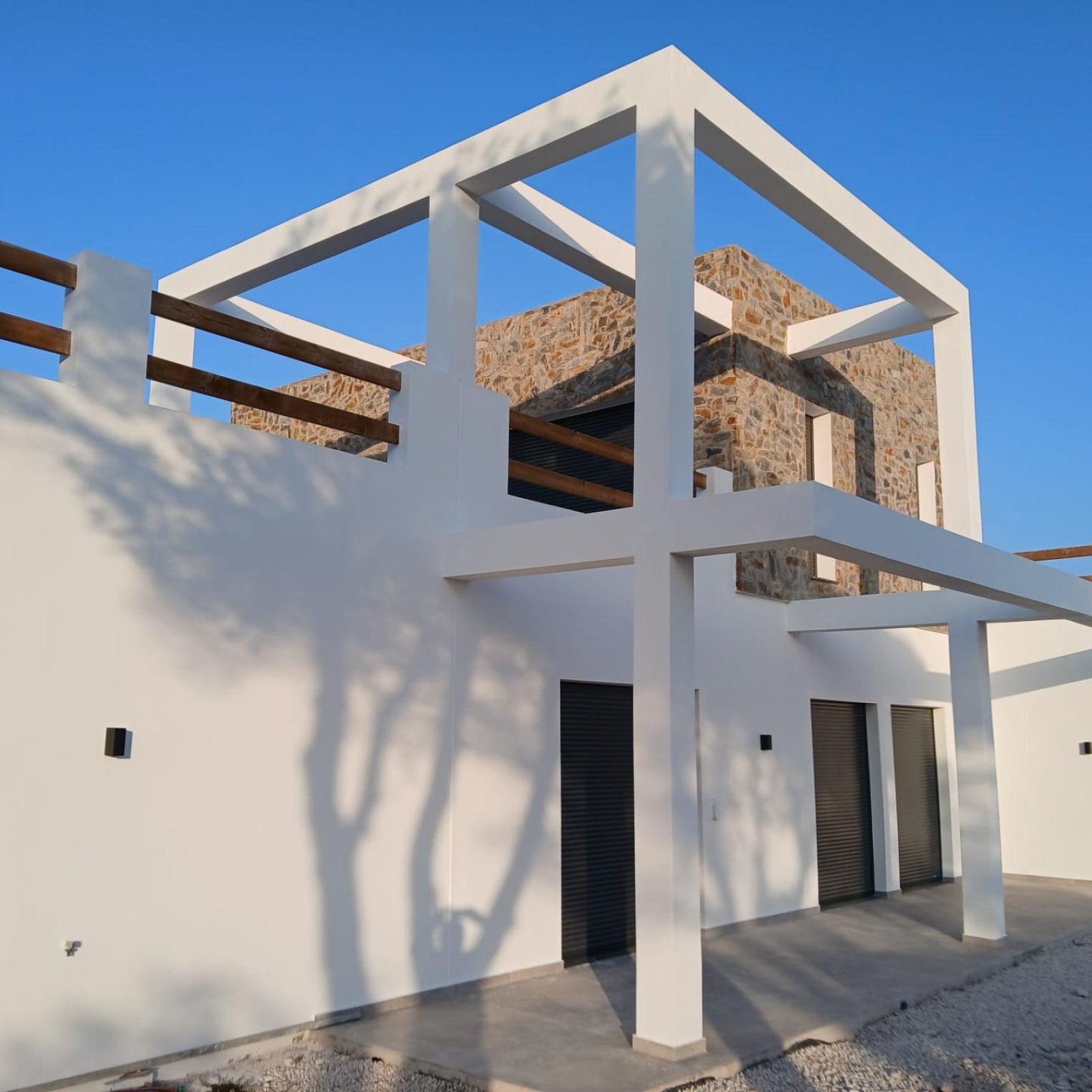 Op maat gebouwde nieuwe villa’s in Pinoso (Alicante): ruime woningen in een natuurlijke omgeving-2