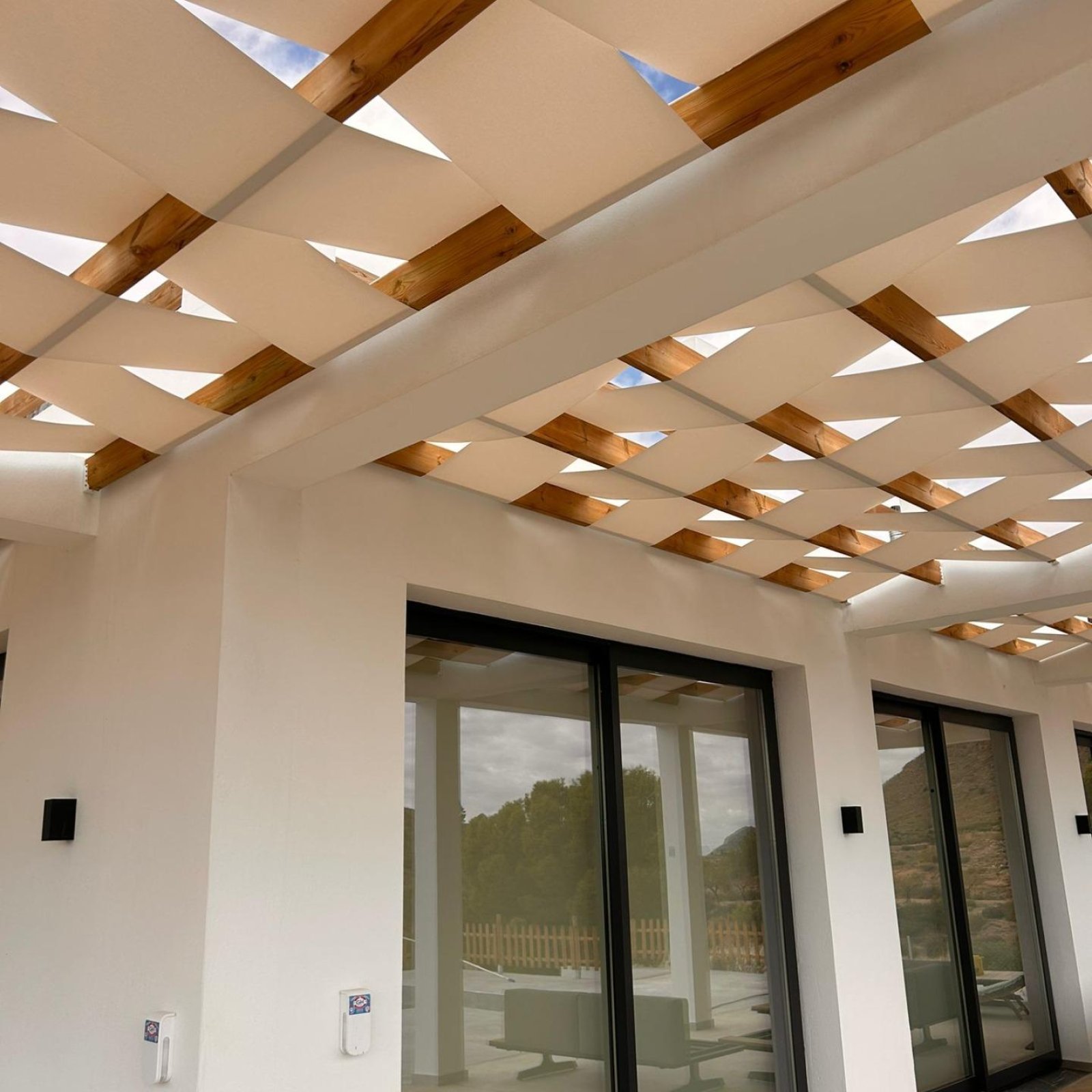 Op maat gebouwde nieuwe villa’s in Pinoso (Alicante): ruime woningen in een natuurlijke omgeving-14