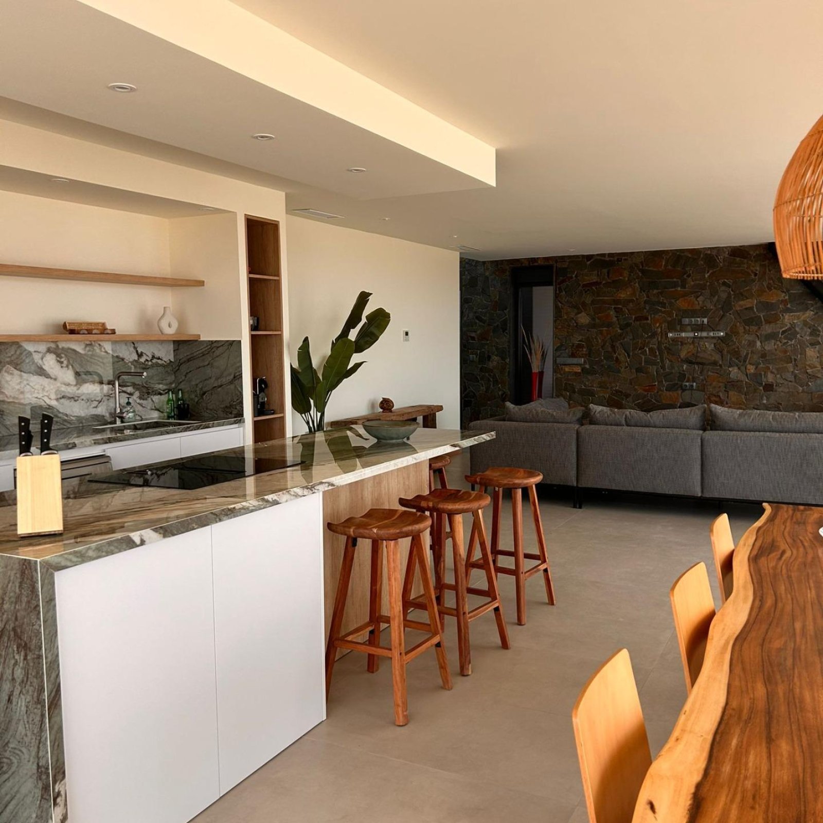 Op maat gebouwde nieuwe villa’s in Pinoso (Alicante): ruime woningen in een natuurlijke omgeving-23
