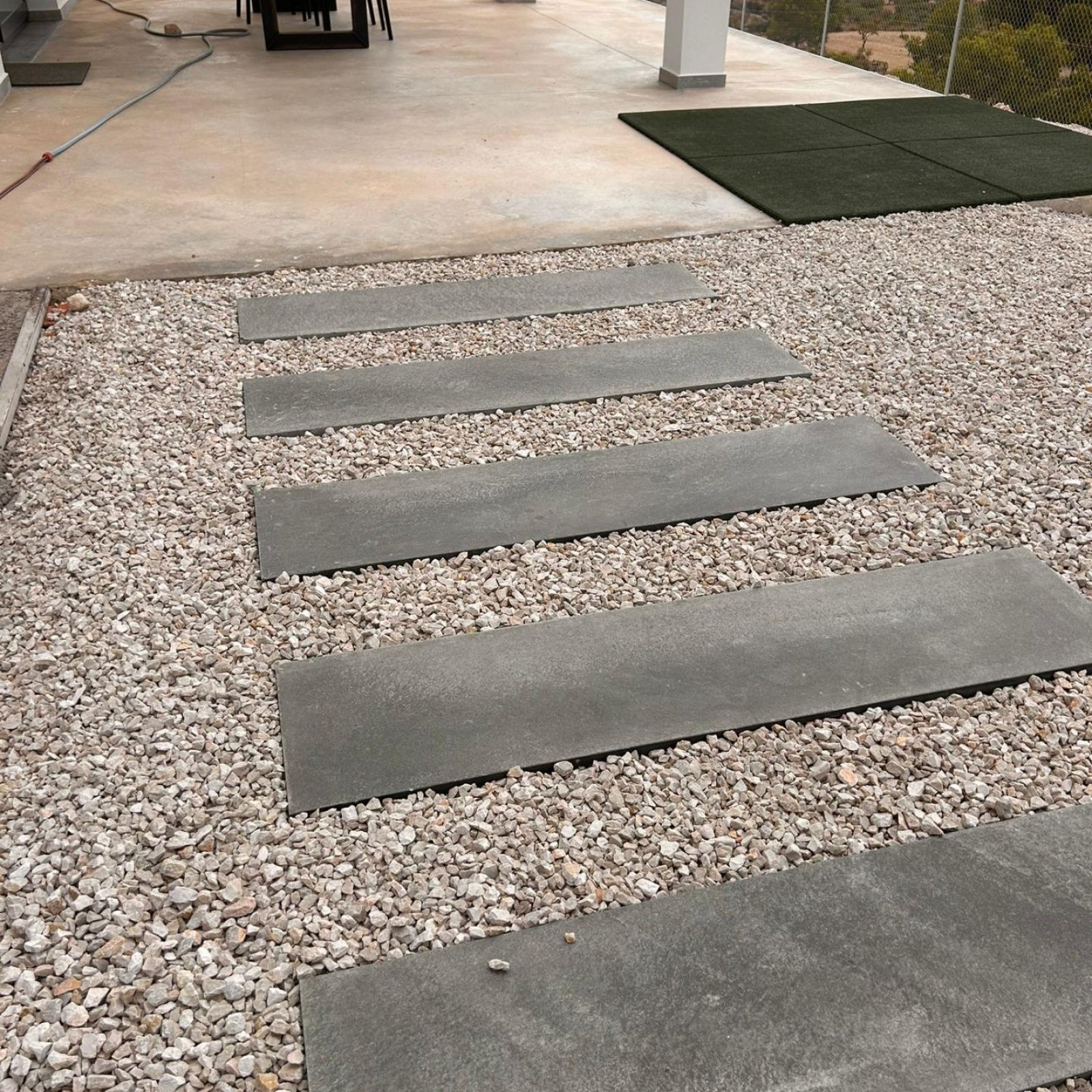 Op maat gebouwde nieuwe villa’s in Pinoso (Alicante): ruime woningen in een natuurlijke omgeving-31