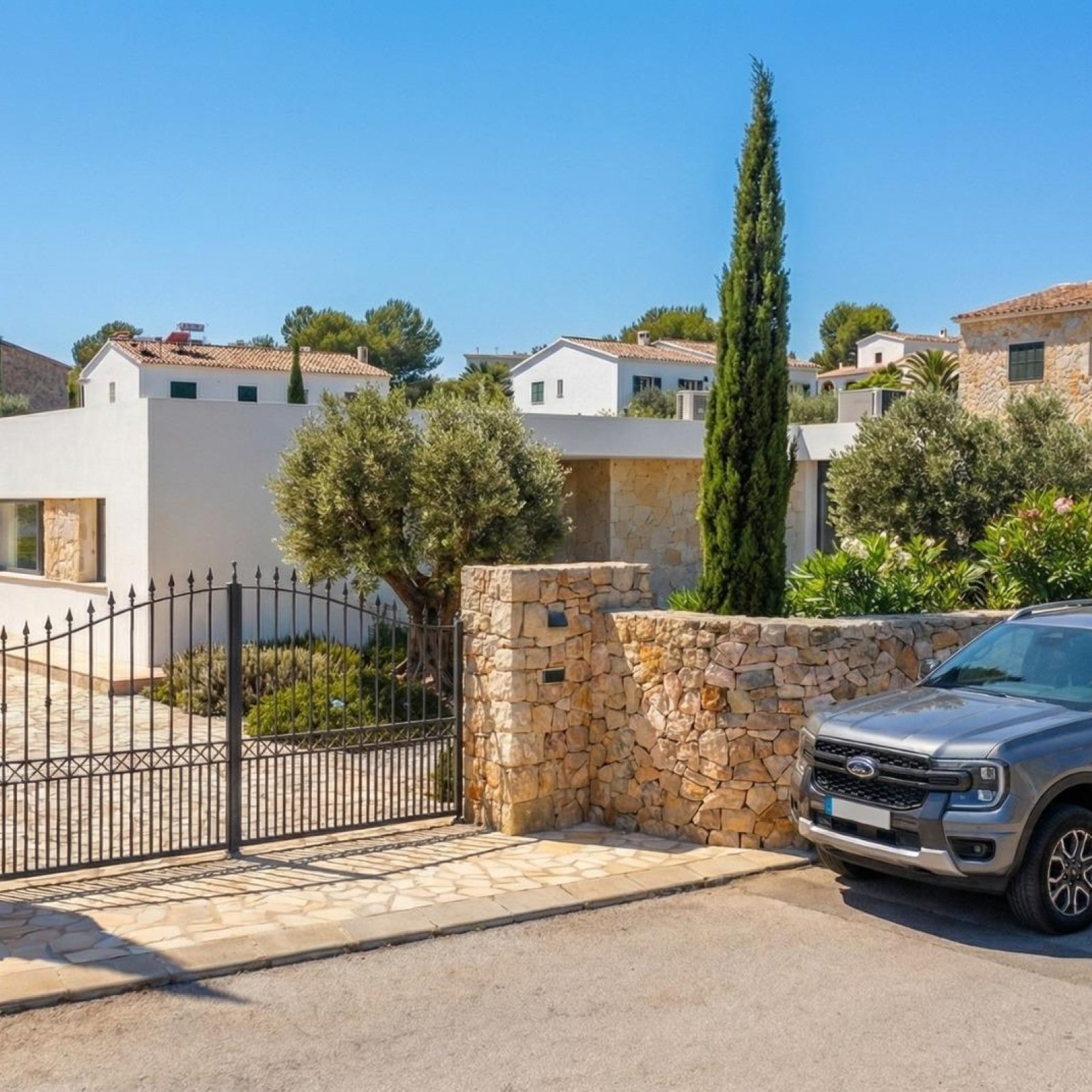 Op maat gebouwde nieuwe villa’s in Pinoso (Alicante): ruime woningen in een natuurlijke omgeving-7