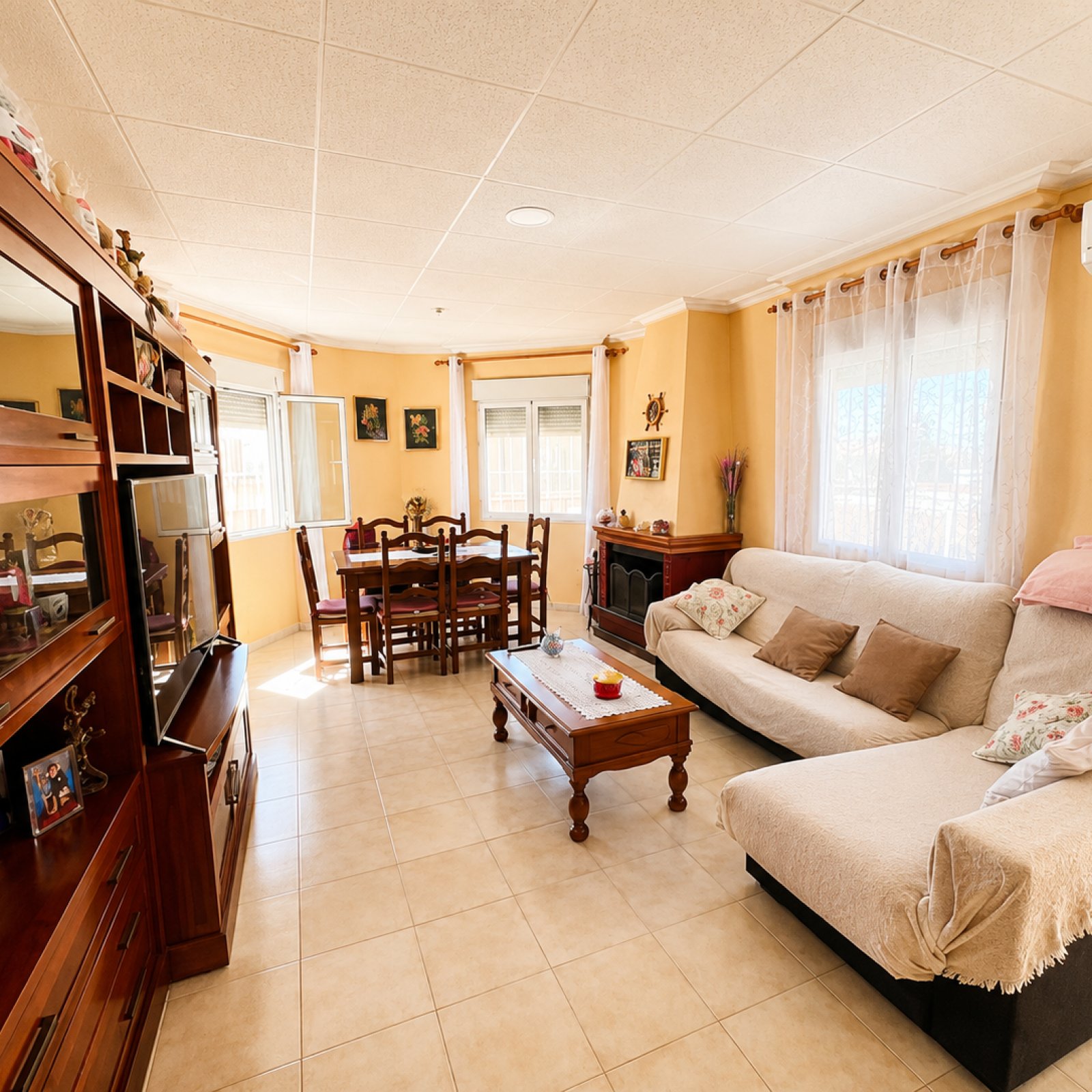 Villa in Torrevieja-4