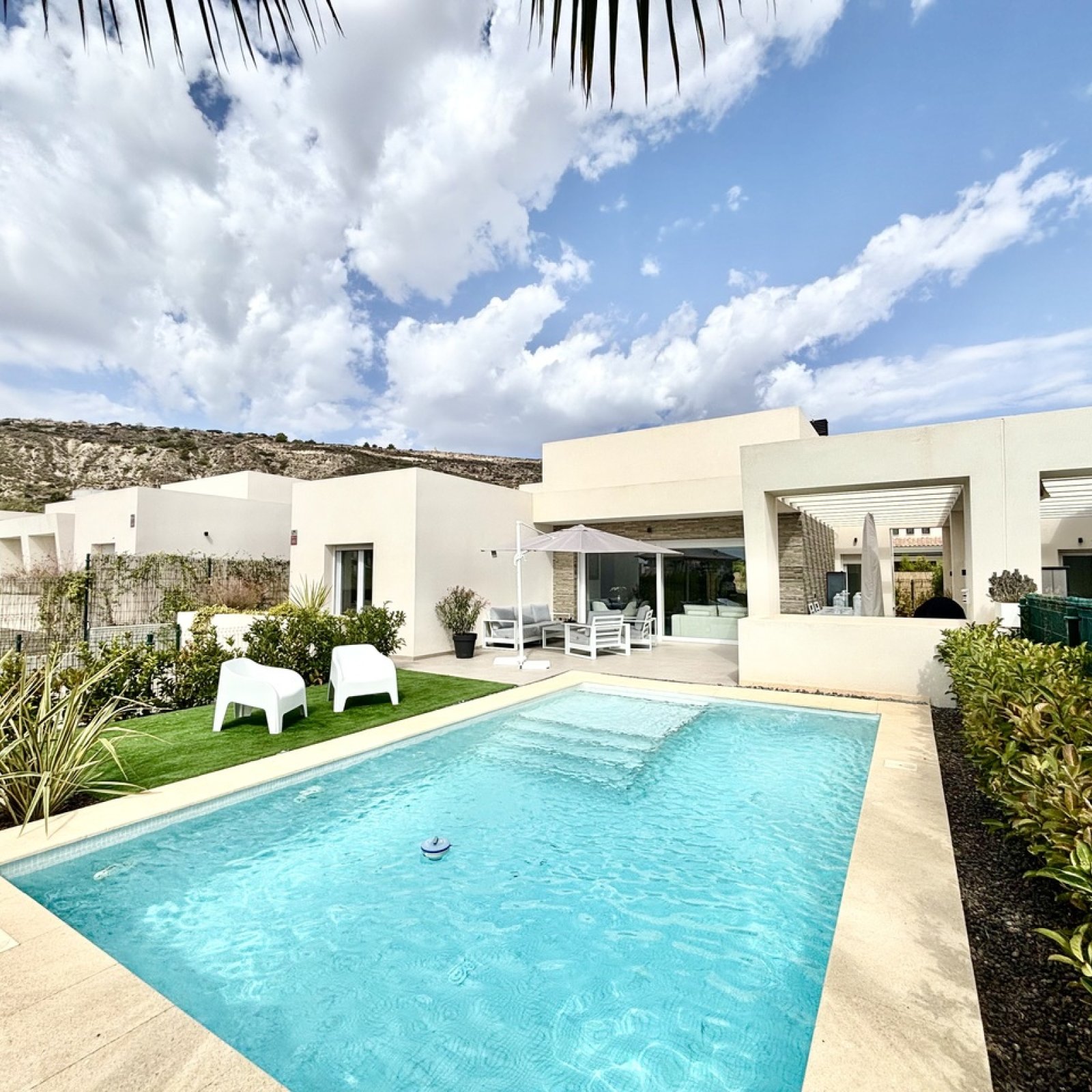 Villa in La Finca Golf Resort-1