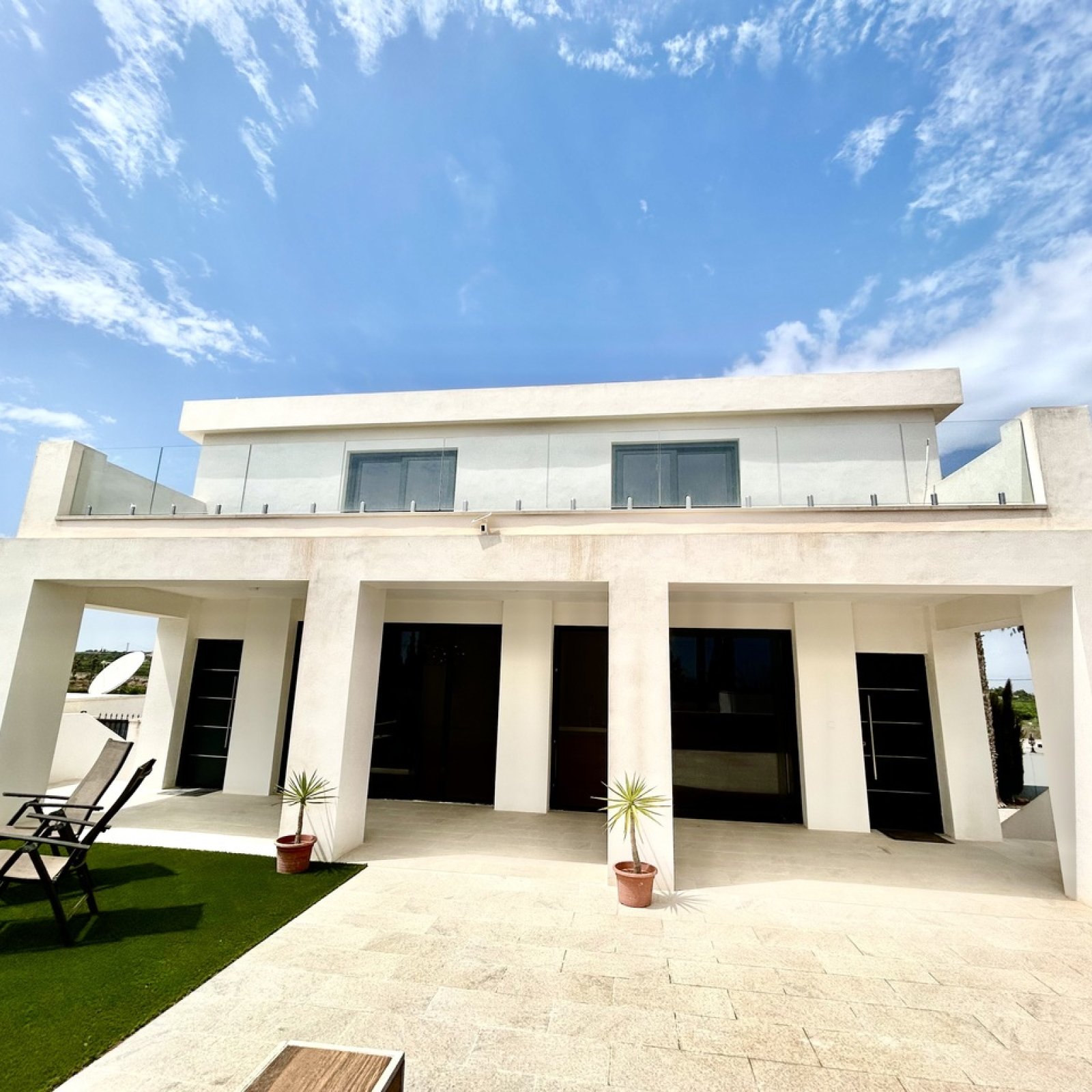 Villa in Los Montesinos-2