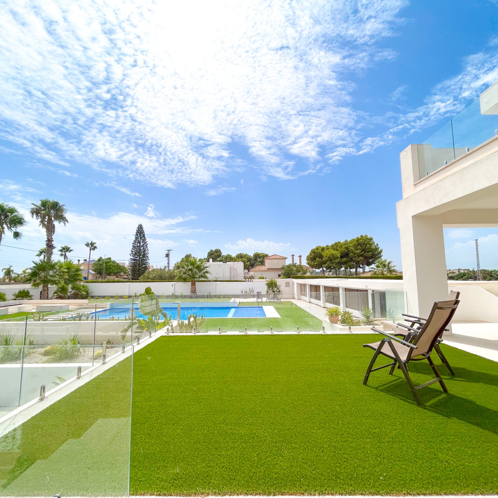 Villa in Los Montesinos-3
