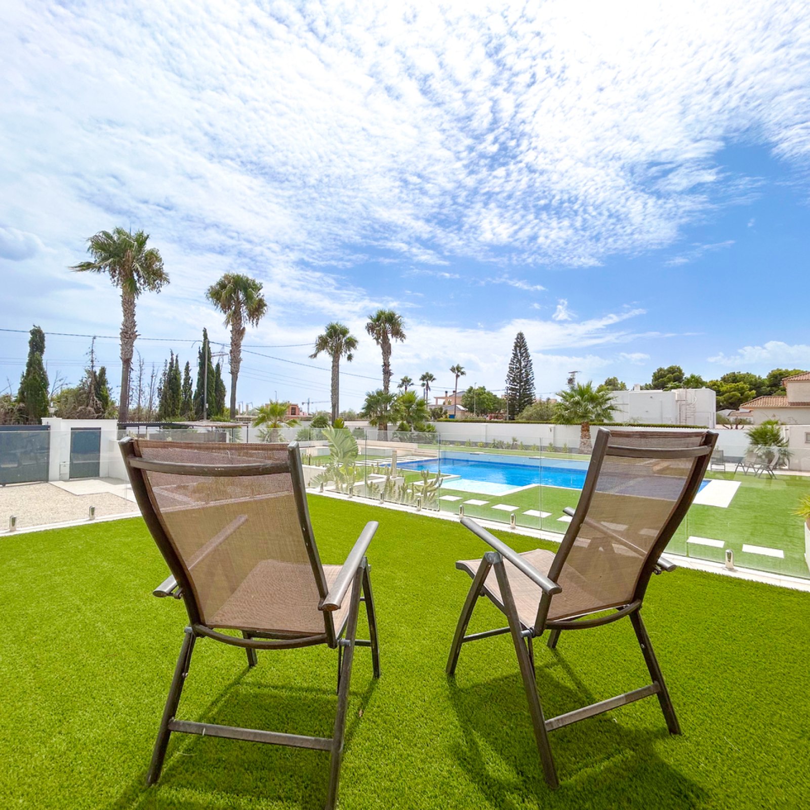 Villa in Los Montesinos-4