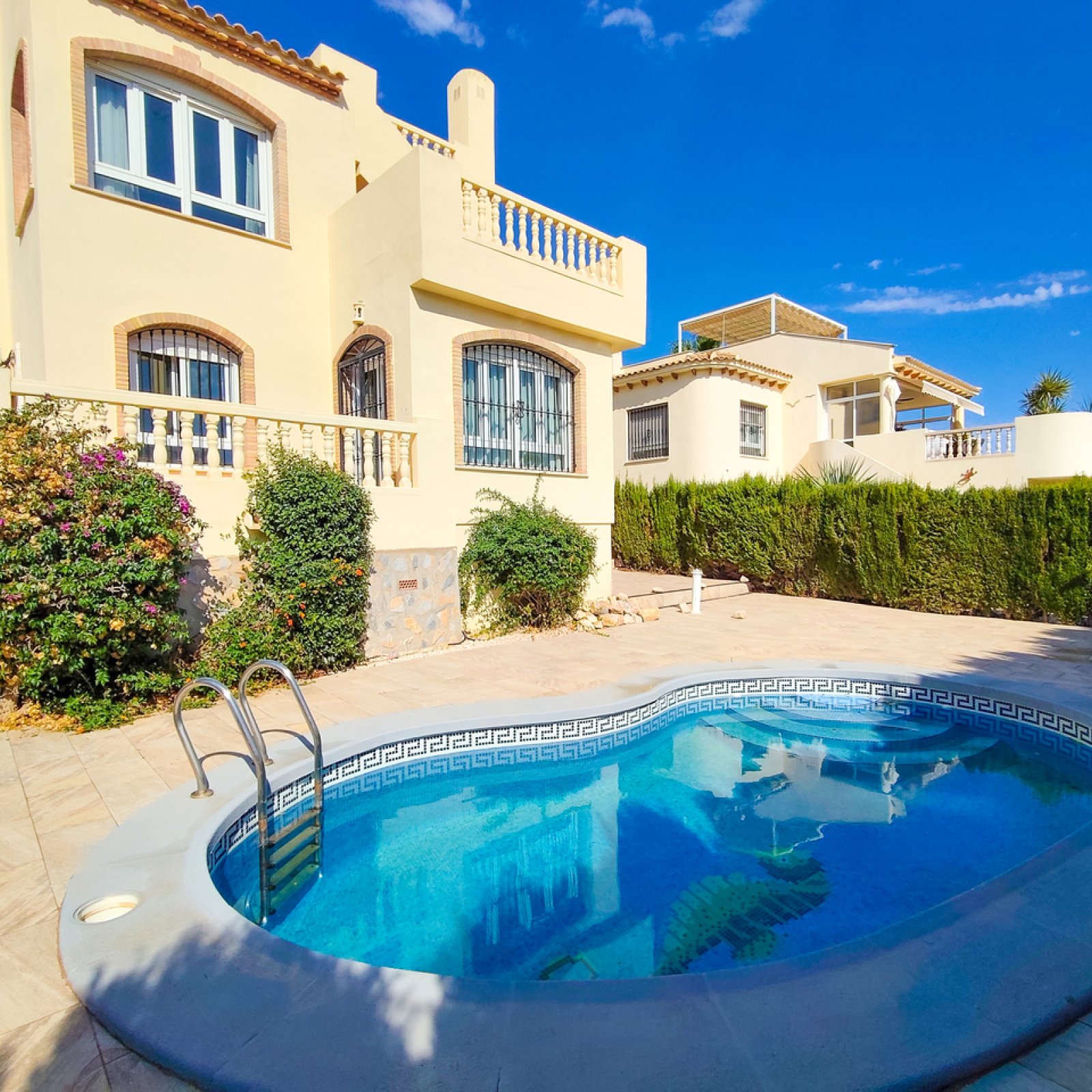 Villa in Villamartin-1