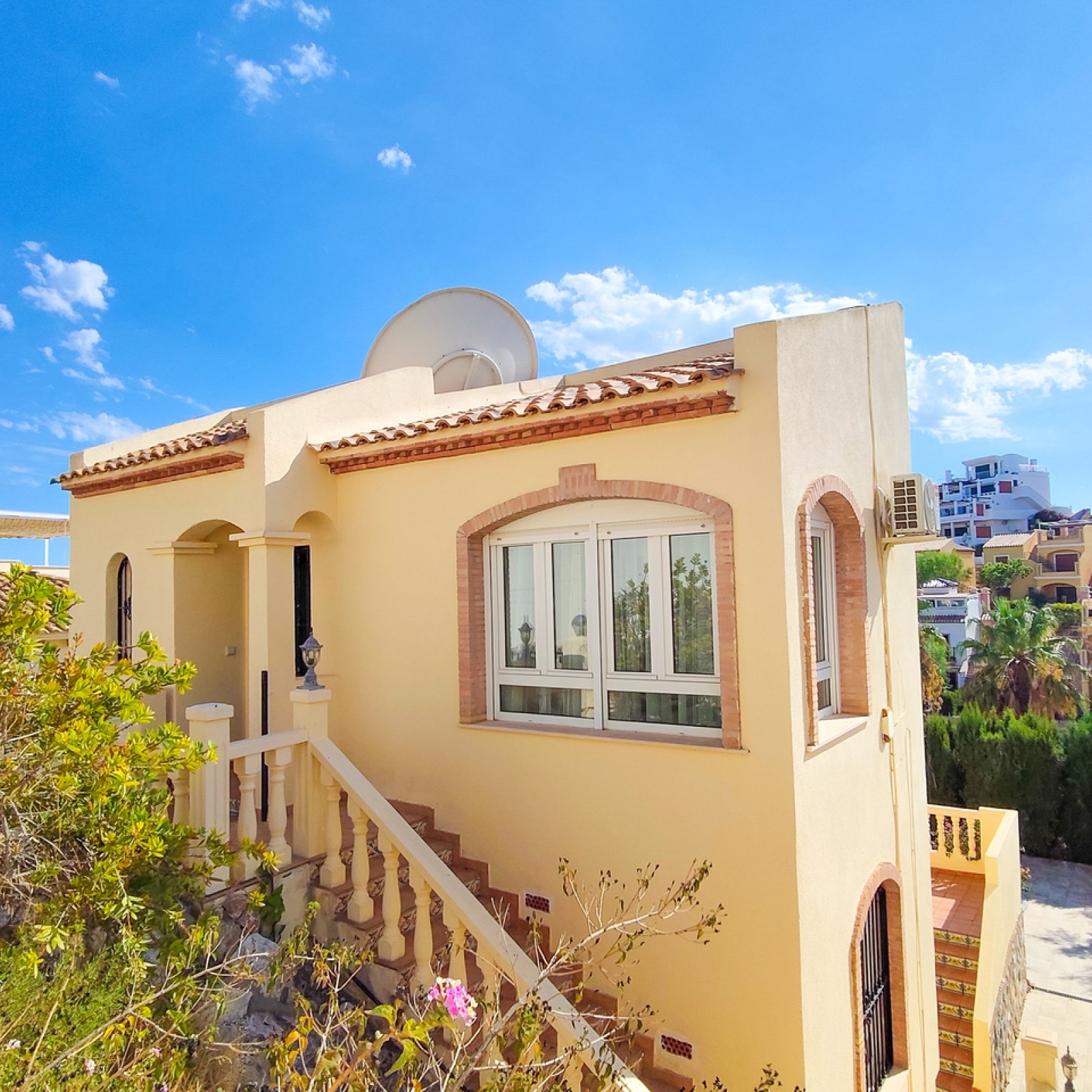 Villa in Villamartin-2