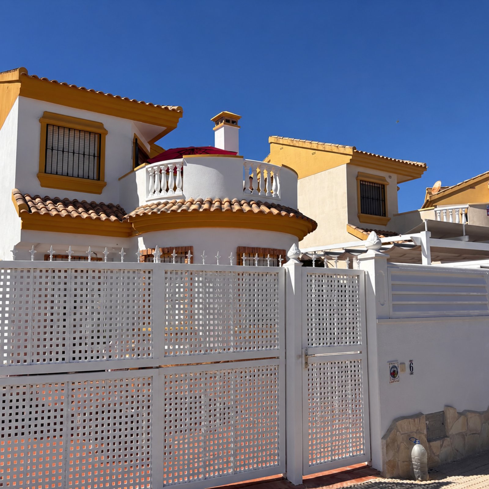 Villa in Guardamar del Segura-4