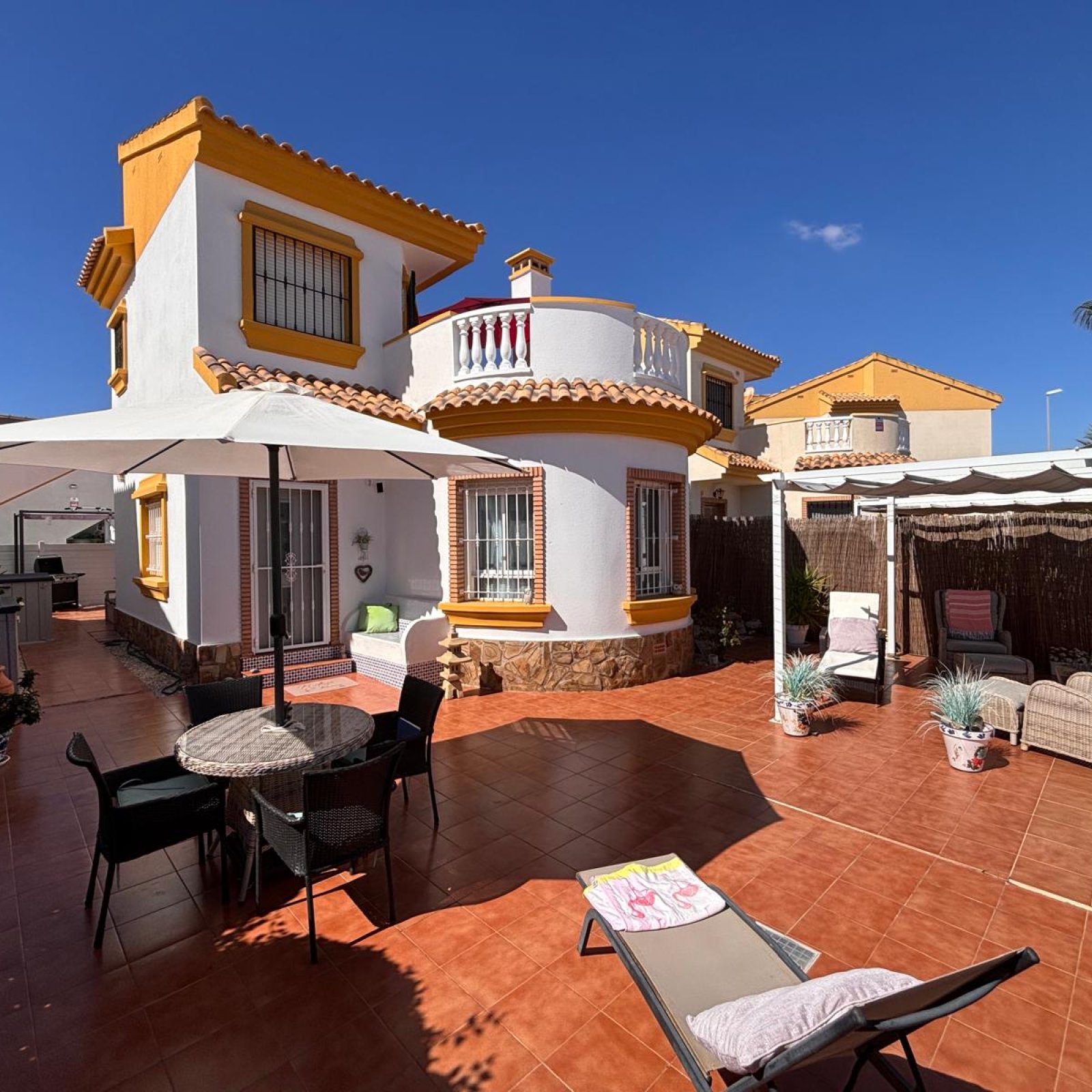 Villa in Guardamar del Segura-1