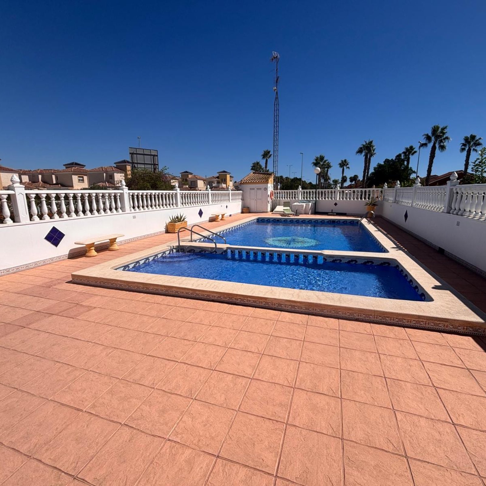 Villa in Guardamar del Segura-2