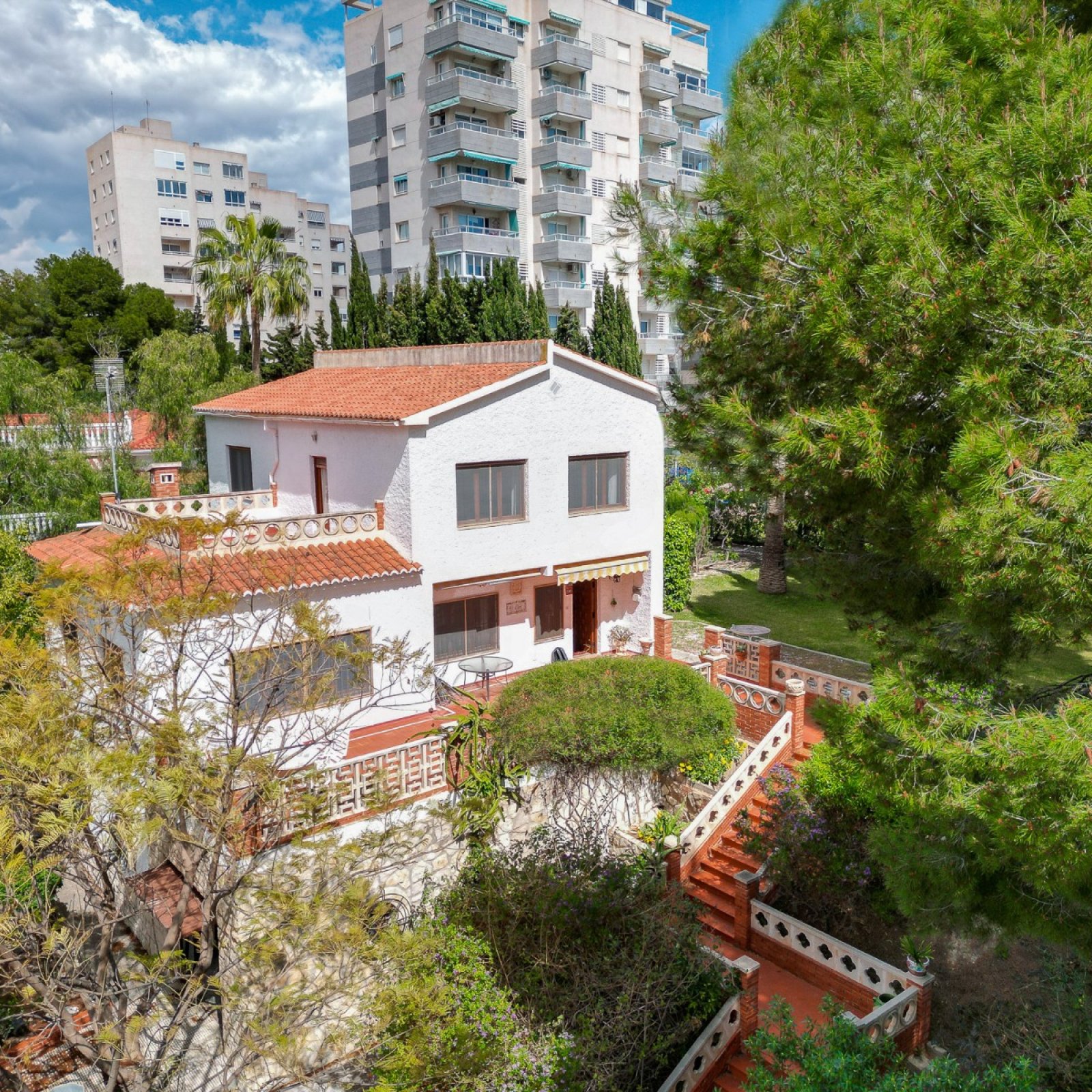Villa in El Campello-1