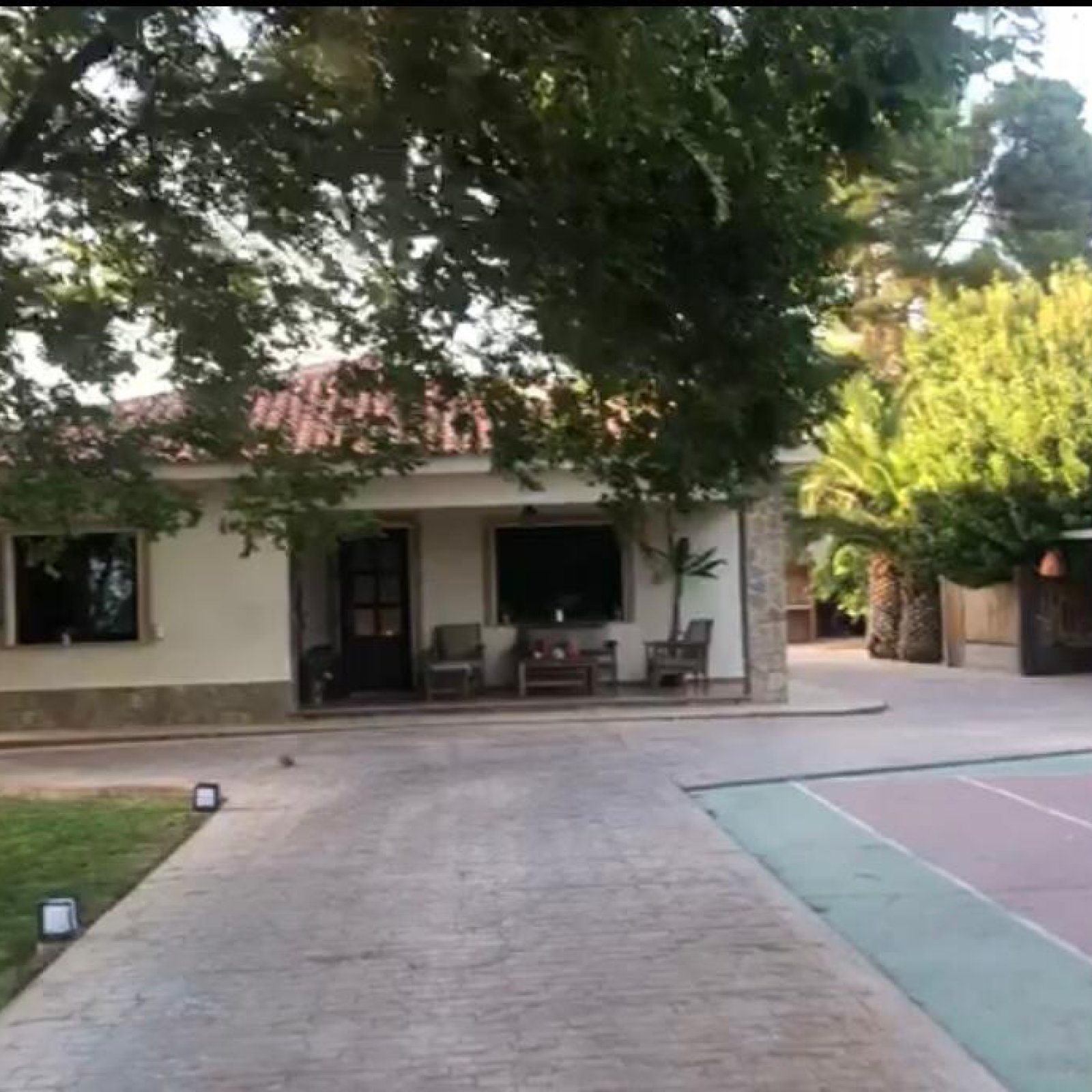 Villa in Elda-16