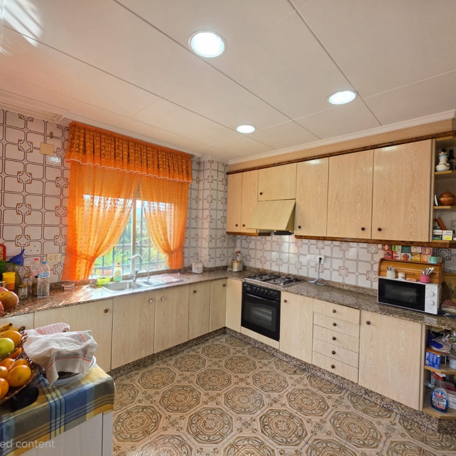 Villa in Elda-11
