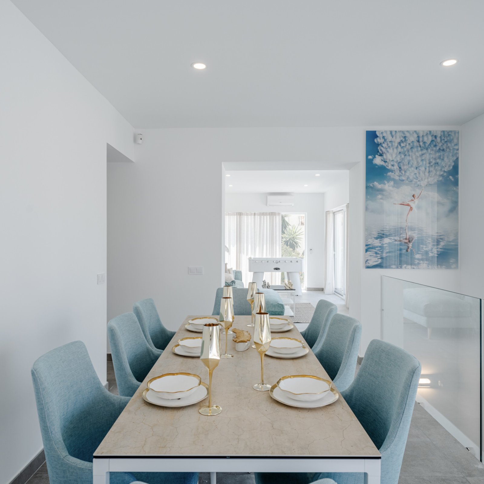 Villa in -6