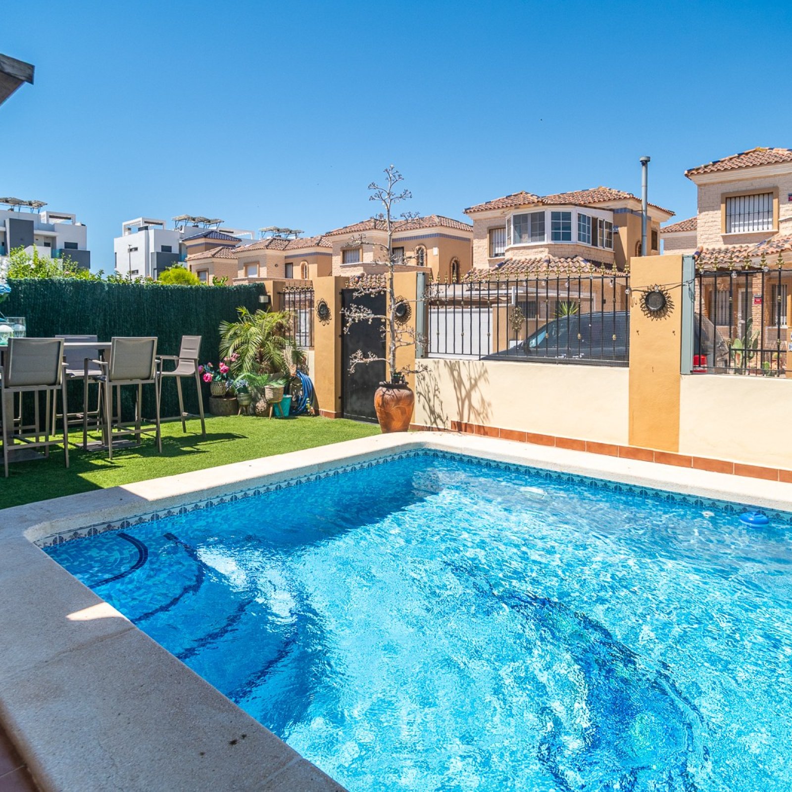 Villa in Guardamar del Segura-28