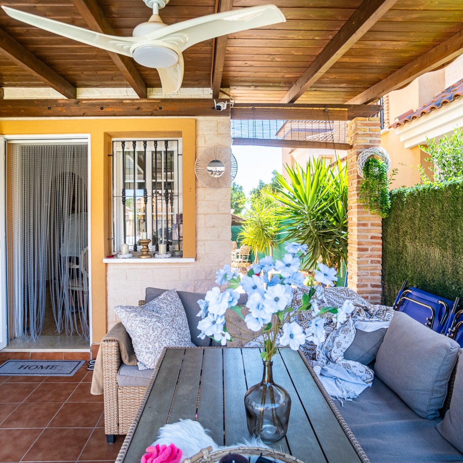 Villa in Guardamar del Segura-3