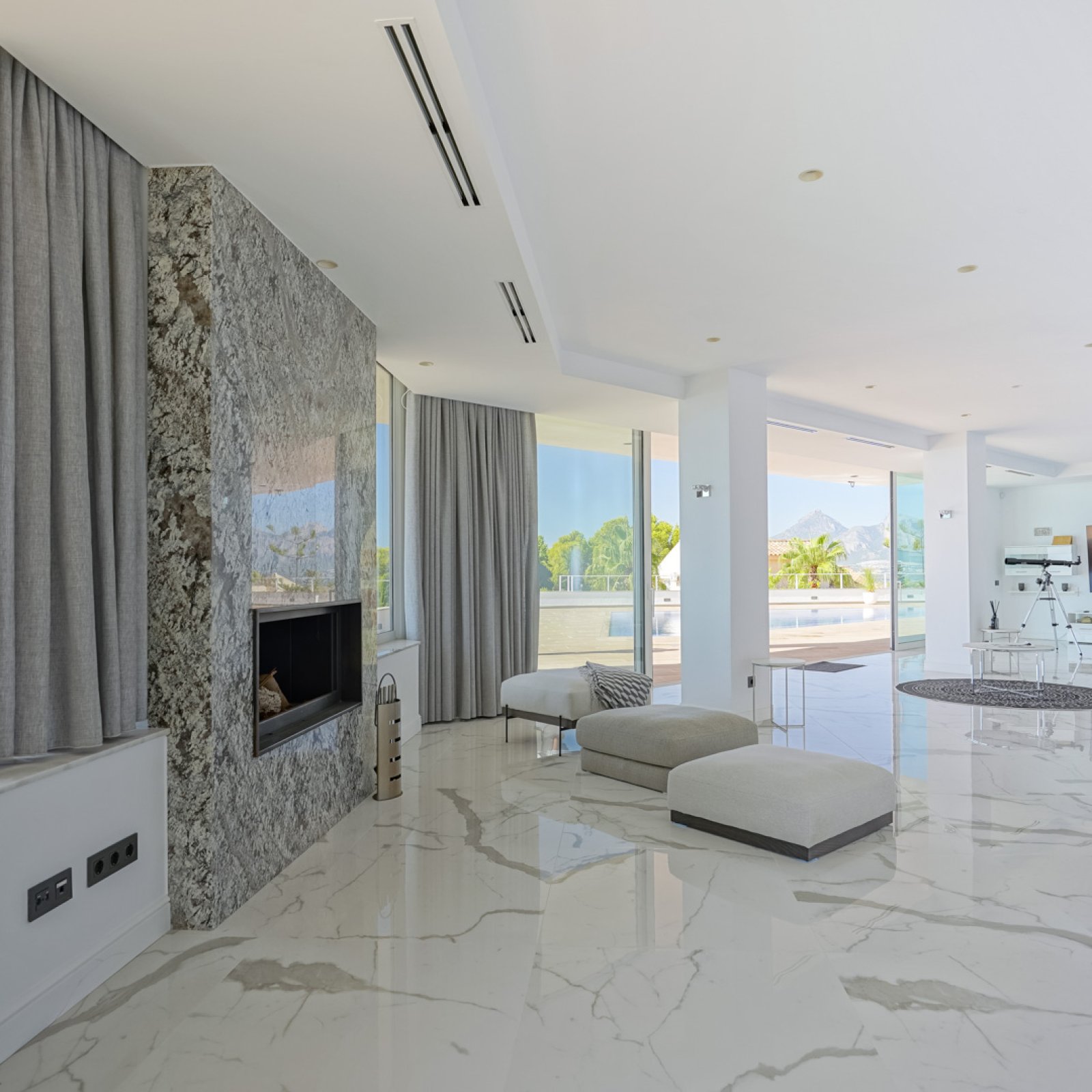 Villa in -9