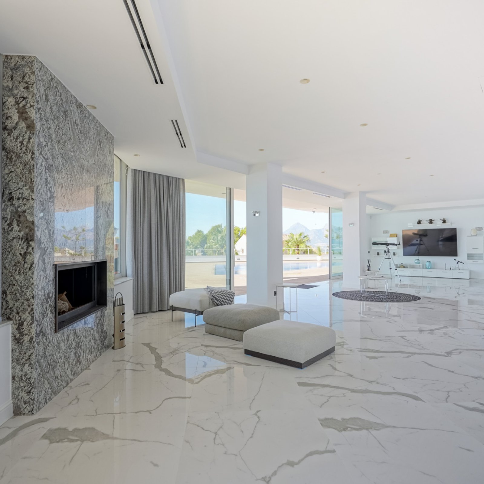 Villa in -11